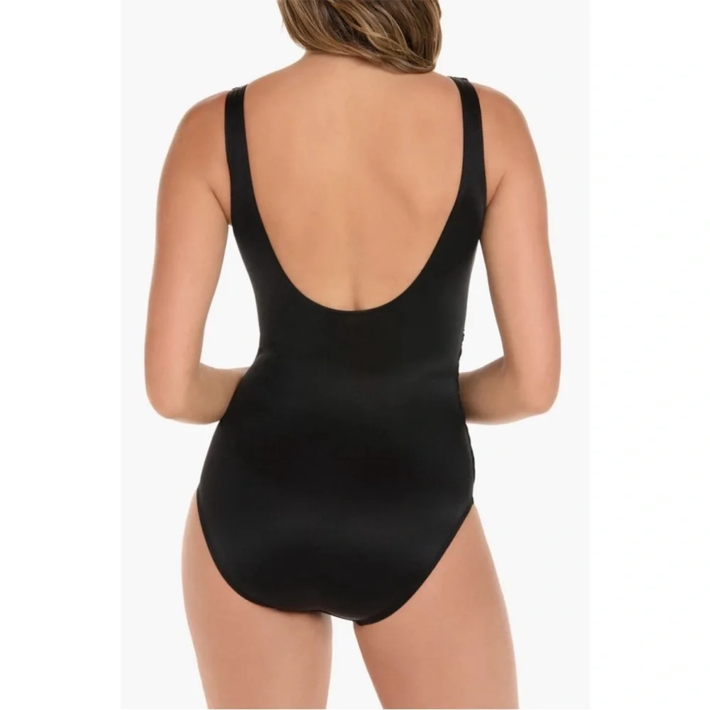 Miraclesuit nwot hygiene